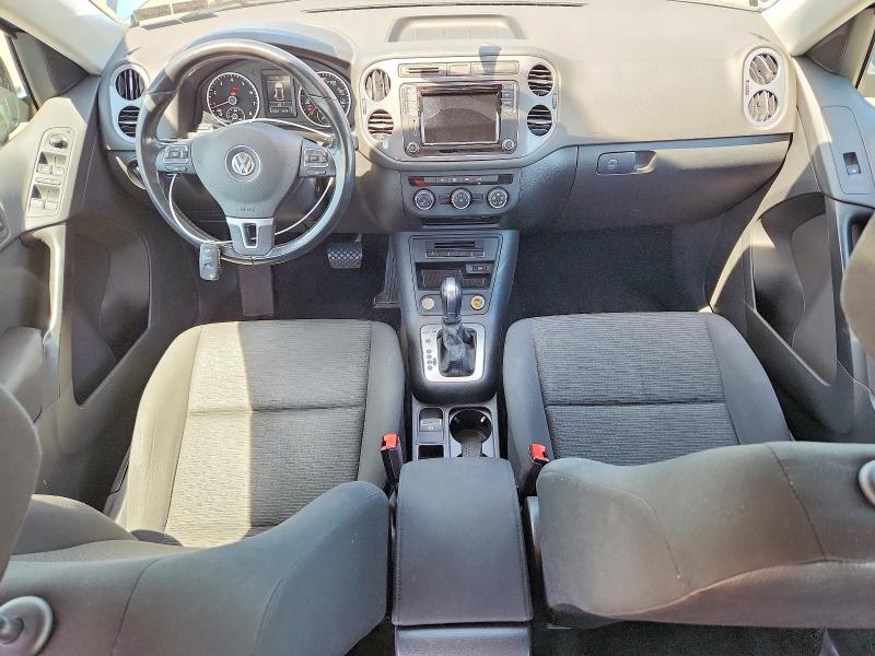 56309406 :رقم المزاد ، WVGBV7AX6HK052257 vin ، 2017 Volkswagen Tiguan مزاد بيع