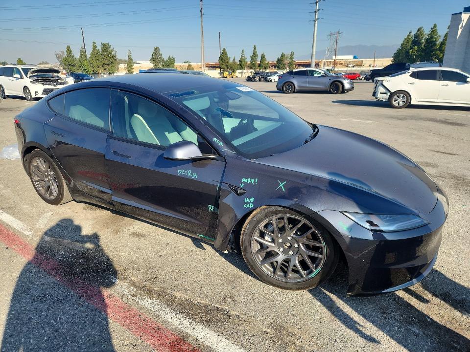 57928816 :رقم المزاد ، 5YJ3E1EB1SF987811 vin ، 2025 Tesla Model 3 مزاد بيع