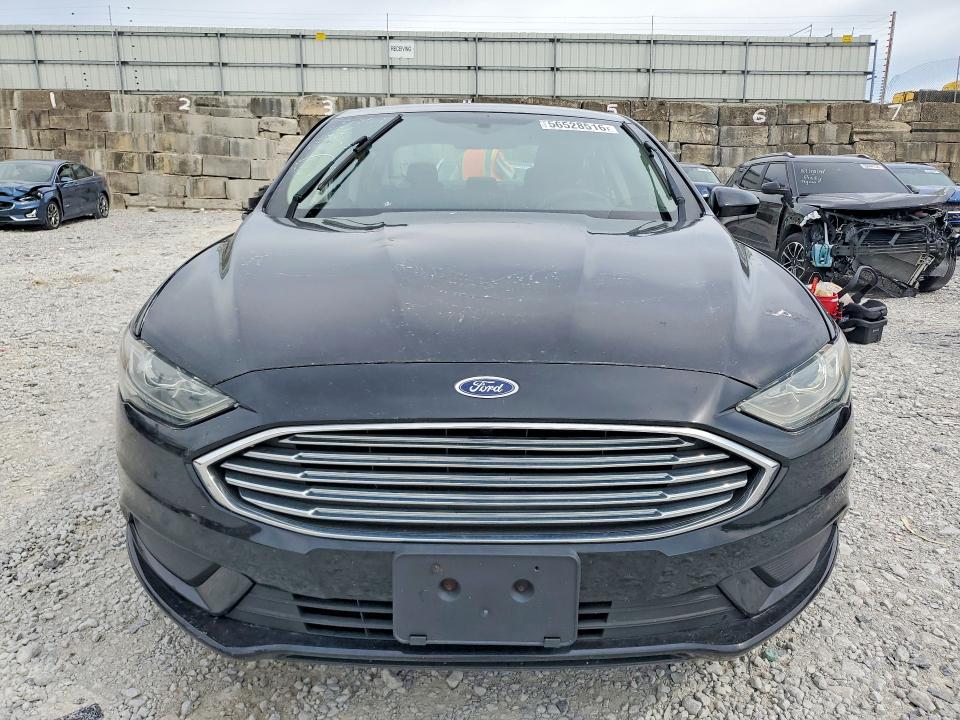 56528516 :رقم المزاد ، 3FA6P0LU5JR148995 vin ، 2018 Ford Fusion مزاد بيع