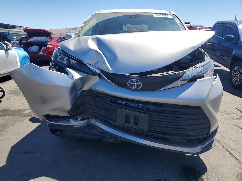 56183446 :رقم المزاد ، 5TDKRKEC1RS200375 vin ، 2024 Toyota Sienna مزاد بيع