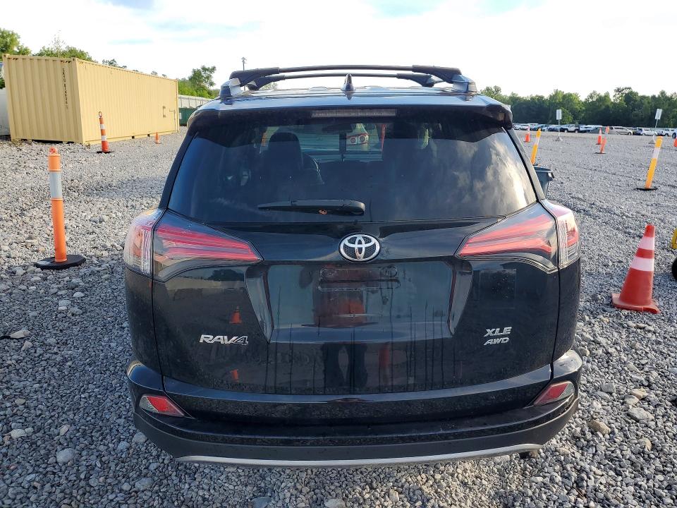 Продажа на аукционе авто 2018 Toyota Rav4, vin: 2T3RFREV4JW709770, номер лота: 57462196