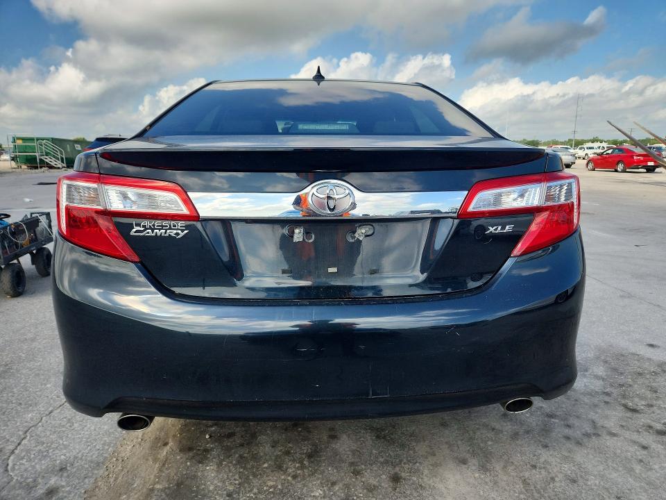 2012 Toyota Camry მანქანა იყიდება აუქციონზე, vin: 4T1BK1FK7CU522621, აუქციონის ნომერი: 85631985