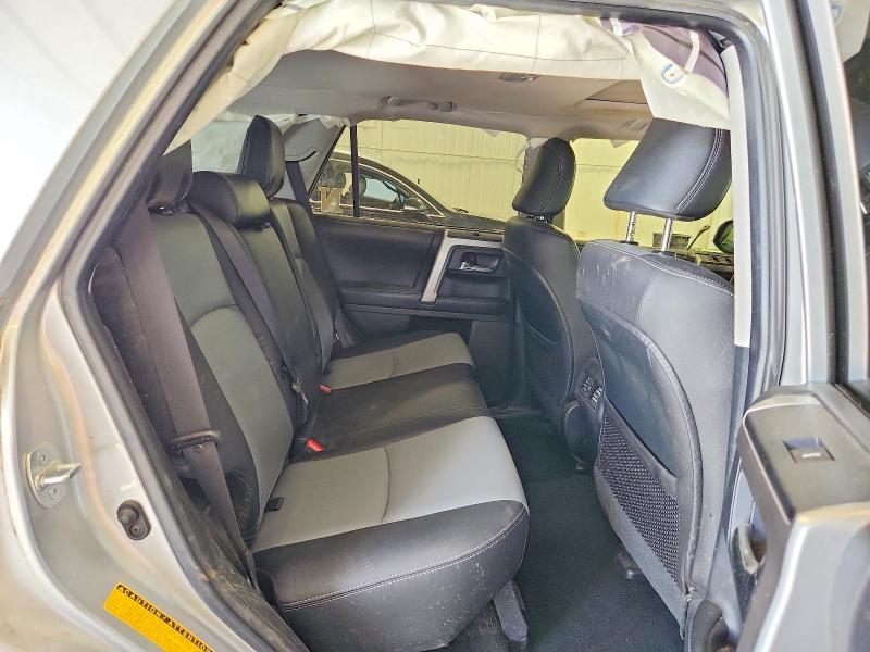 58781276 :رقم المزاد ، JTEBU5JR1H5455201 vin ، 2017 Toyota 4runner مزاد بيع
