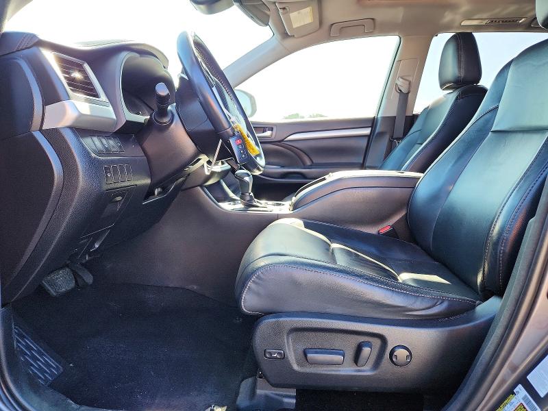 Продаж на аукціоні авто 2018 Toyota Highlander, vin: 5TDJZRFH1JS899171, номер лоту: 56523586