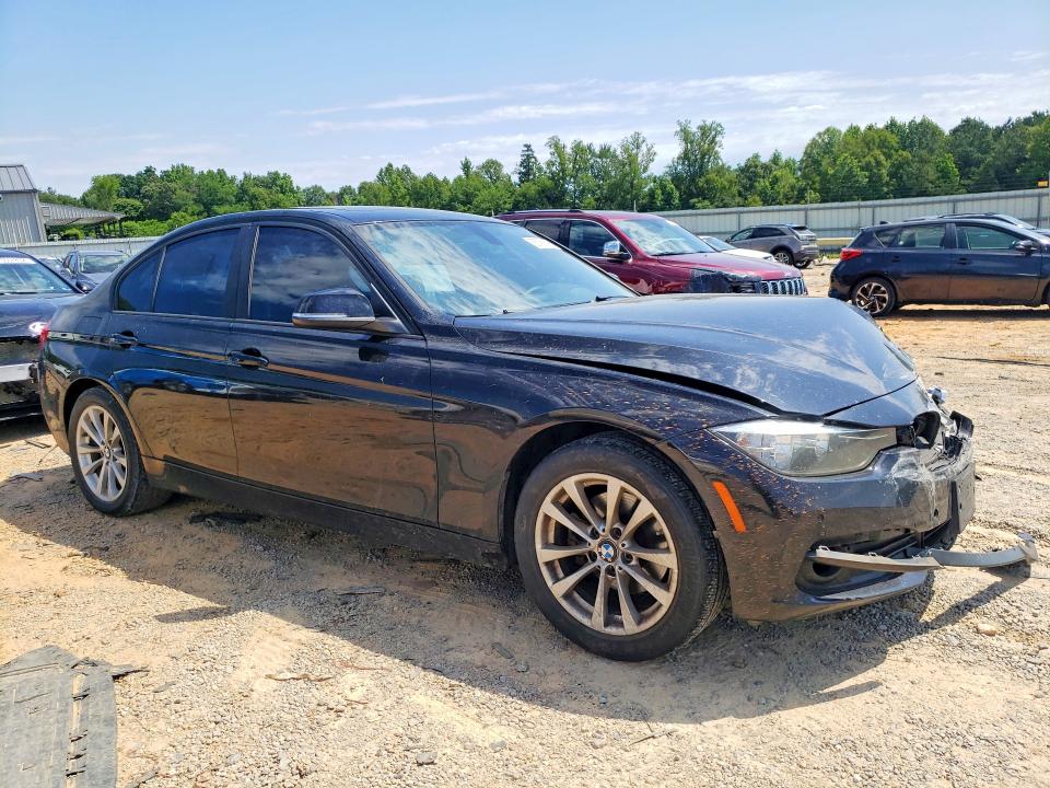 55790696 :رقم المزاد ، WBA8A3C30HK692958 vin ، 2017 Bmw 320 مزاد بيع