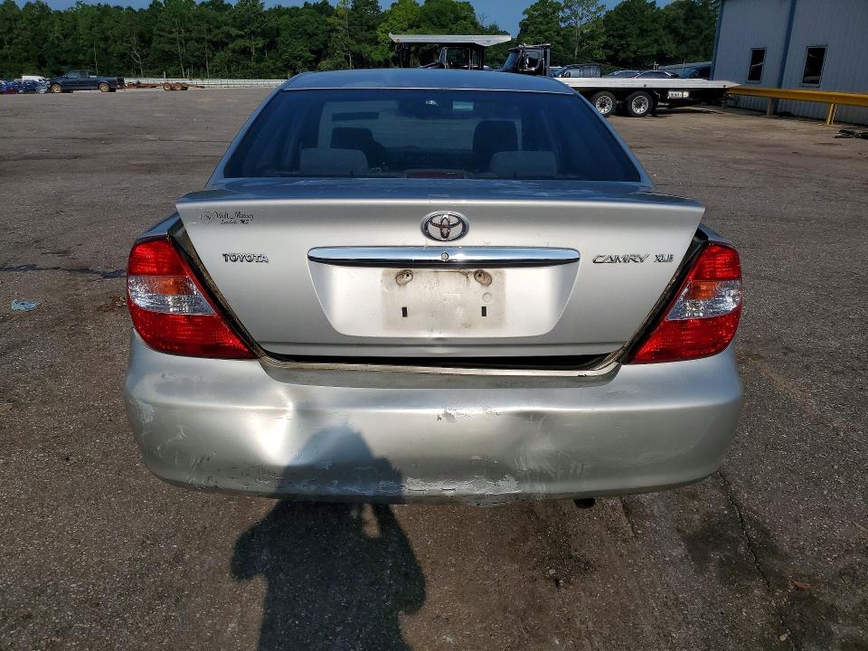 58636046 :رقم المزاد ، 4T1BE32K74U856657 vin ، 2004 Toyota Camry مزاد بيع