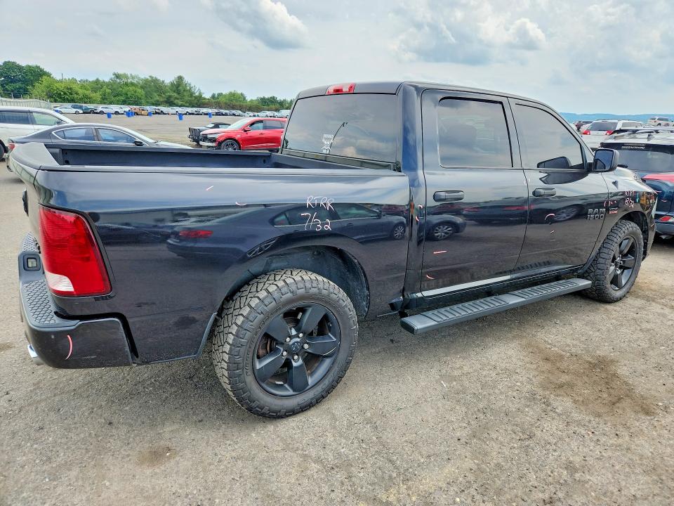 56562176 :رقم المزاد ، 3C6RR7KT4FG676265 vin ، 2015 Ram 1500 مزاد بيع