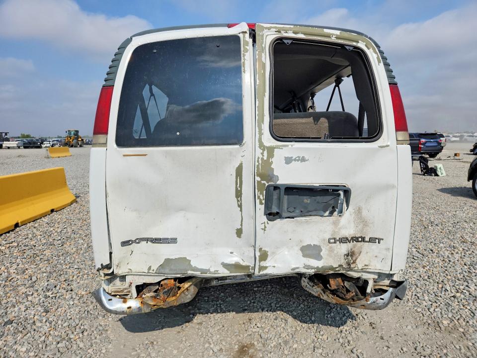 2000 Chevrolet Express G3500 მანქანა იყიდება აუქციონზე, vin: 1GAHG39R8Y1272022, აუქციონის ნომერი: 57261576