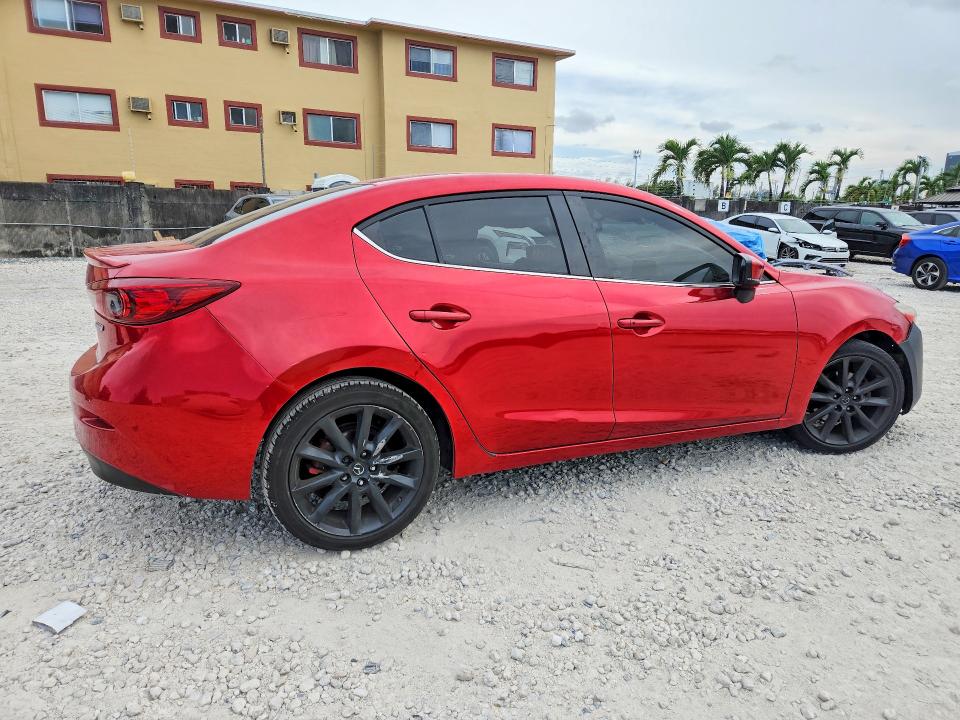 56928556 :رقم المزاد ، 3MZBN1V32JM210212 vin ، 2018 Mazda 3 مزاد بيع