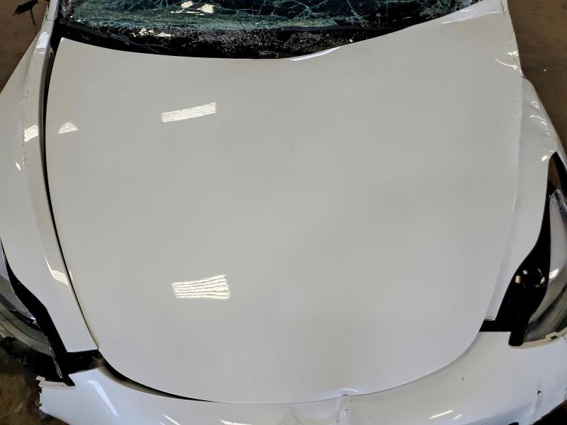 2022 Tesla Model 3 მანქანა იყიდება აუქციონზე, vin: 5YJ3E1EB1NF195808, აუქციონის ნომერი: 56263976