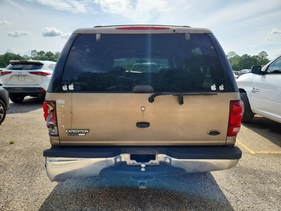 55756966 :رقم المزاد ، 1FMRU15W71LB81009 vin ، 2001 Ford Expedition مزاد بيع