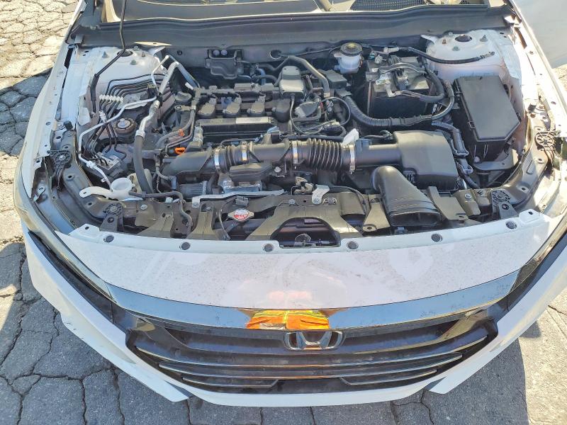 Продажа на аукционе авто 2018 Honda Accord, vin: 1HGCV1F33JA201958, номер лота: 56703526