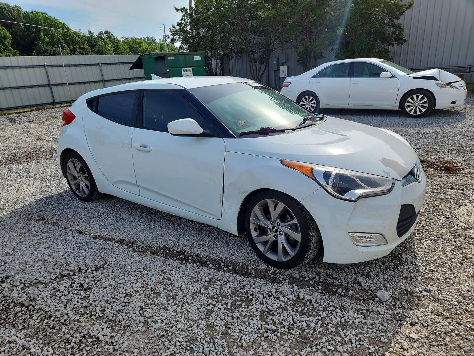 58519726 :رقم المزاد ، KMHTC6AD2HU312541 vin ، 2017 Hyundai Veloster مزاد بيع