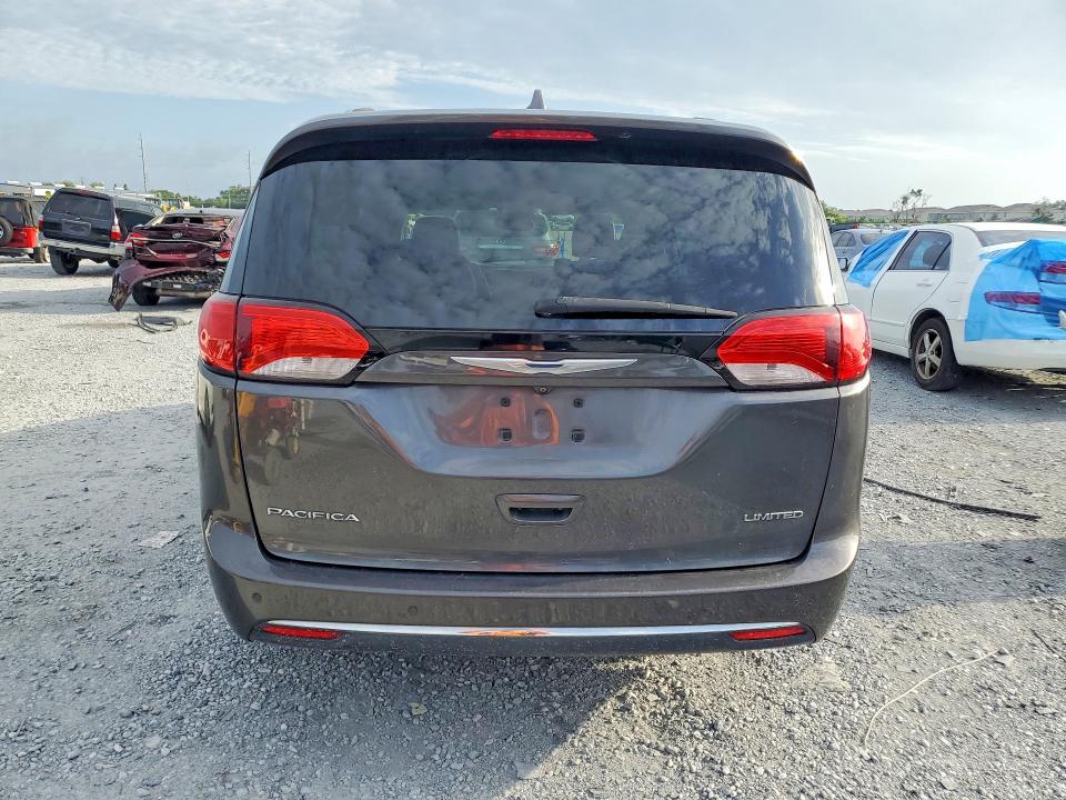 Auction sale of the 2018 Chrysler Pacifica, vin: 2C4RC1GG6JR106791, lot number: 58095726