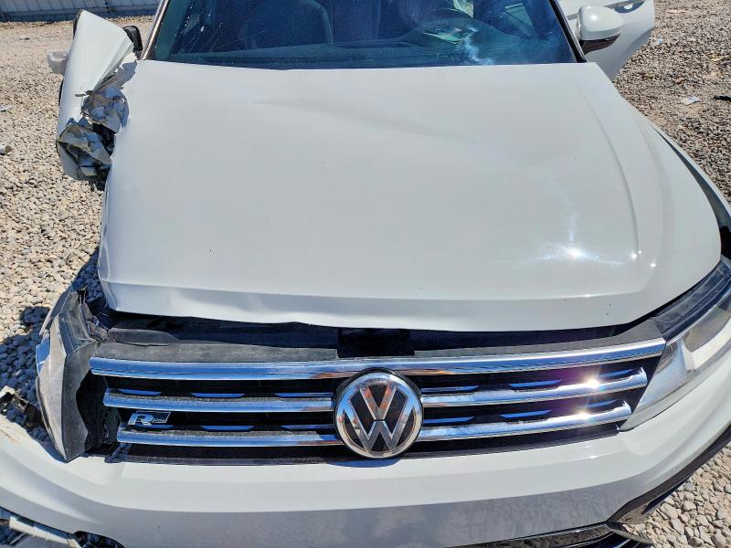 57675036 :رقم المزاد ، 3VV2B7AX4JM163533 vin ، 2018 Volkswagen Tiguan مزاد بيع