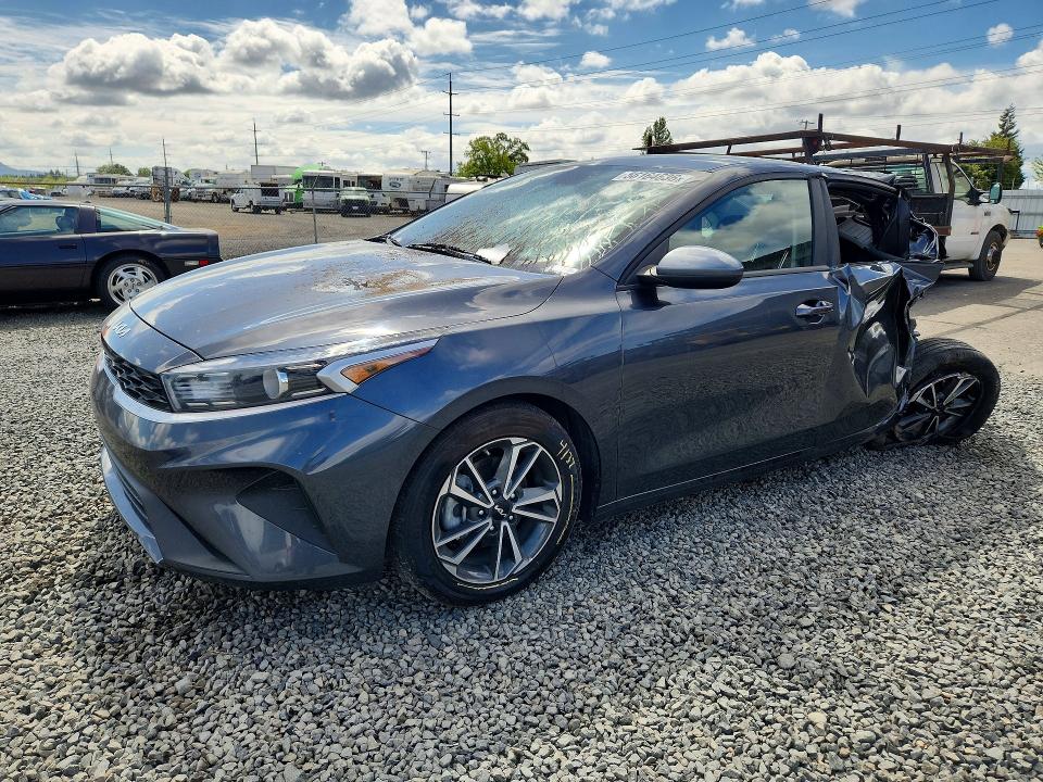 56164636 :رقم المزاد ، 3KPF24AD2PE596811 vin ، 2023 Kia Forte مزاد بيع