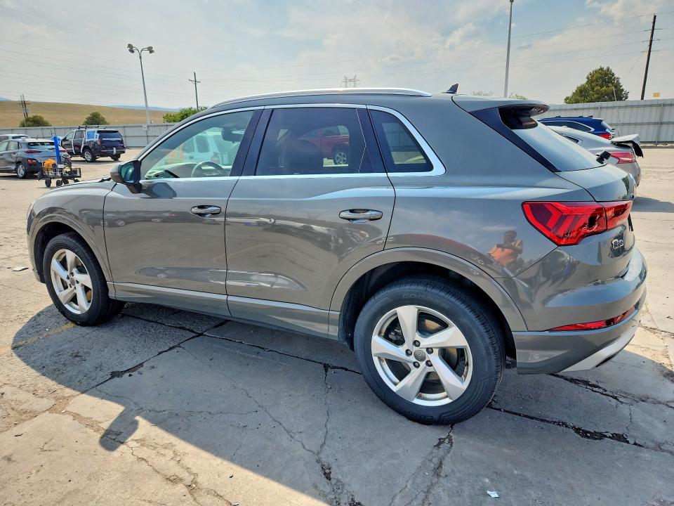 58382316 :رقم المزاد ، WA1AECF31L1053727 vin ، 2020 Audi Q3 مزاد بيع
