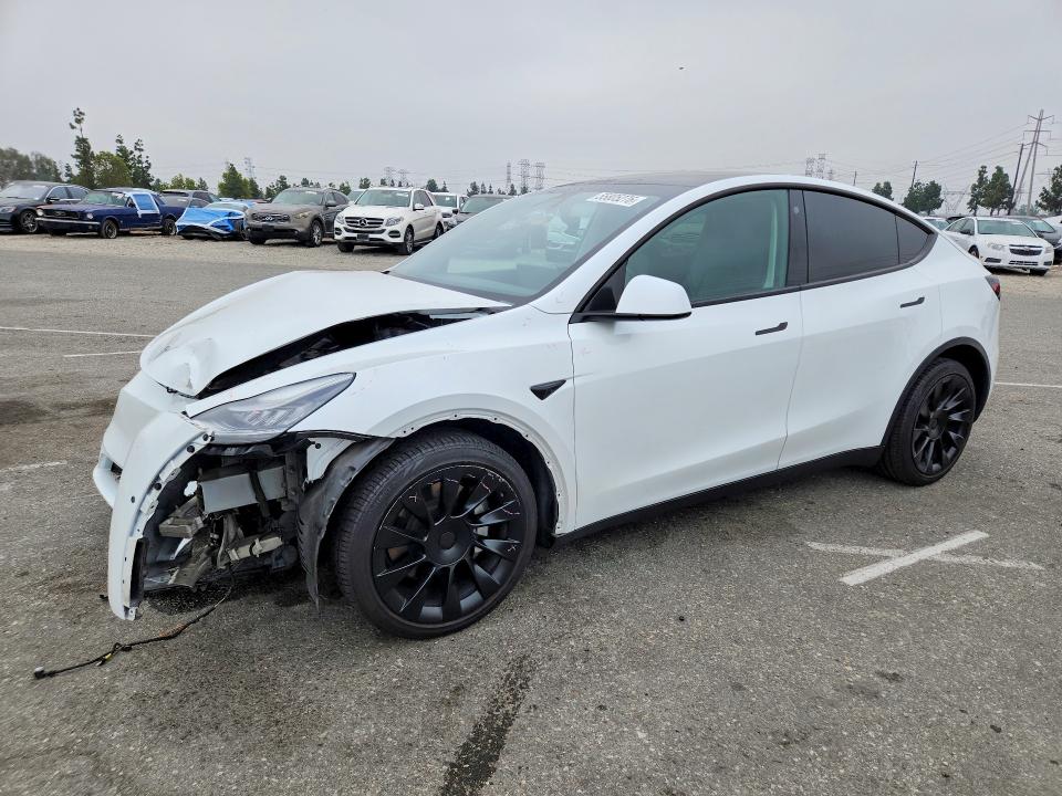 Auction sale of the 2021 Tesla Model Y, vin: 5YJYGDED7MF125909, lot number: 55805276