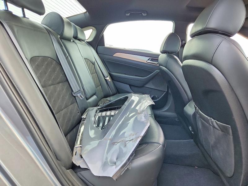57642436 :رقم المزاد ، 5NPE34AF5JH694955 vin ، 2018 Hyundai Sonata مزاد بيع