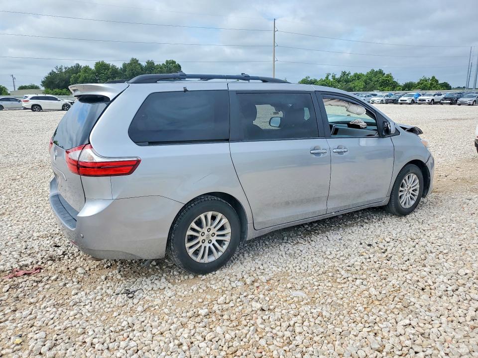 2015 Toyota Sienna მანქანა იყიდება აუქციონზე, vin: 5TDYK3DC1FS640307, აუქციონის ნომერი: 55992376