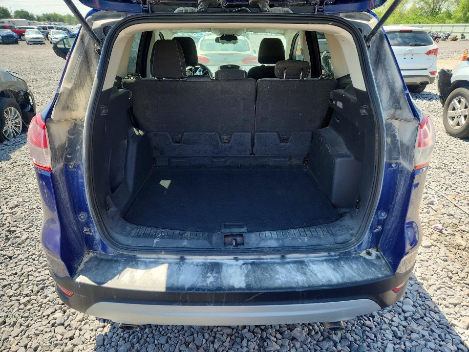 2015 Ford Escape მანქანა იყიდება აუქციონზე, vin: 1FMCU0GX9FUC35952, აუქციონის ნომერი: 55790926