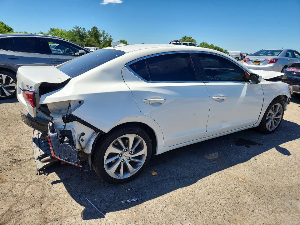 55882526 :رقم المزاد ، 19UDE2F37JA007198 vin ، 2018 Acura Ilx مزاد بيع