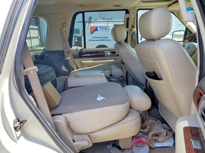 Продажа на аукционе авто 2004 Lincoln Navigator, vin: 5LMFU27R14LJ40098, номер лота: 56073816