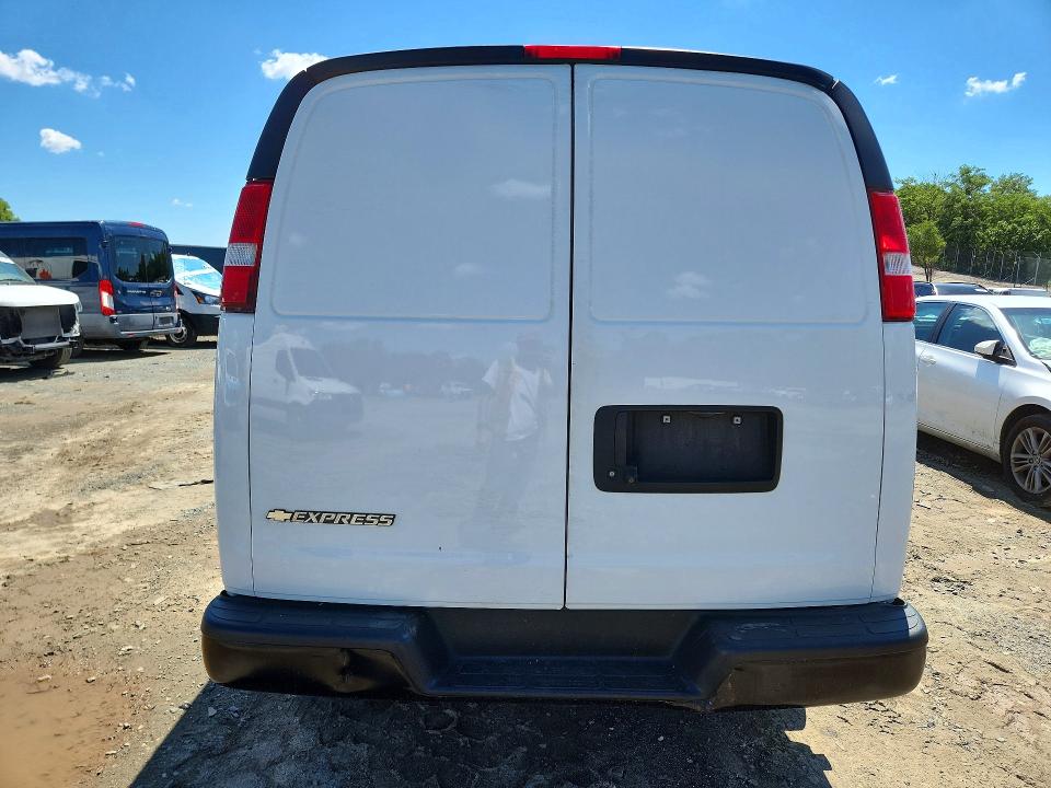 2021 Chevrolet Express 2500 მანქანა იყიდება აუქციონზე, vin: 1GCWGAFP8M1189318, აუქციონის ნომერი: 57964956