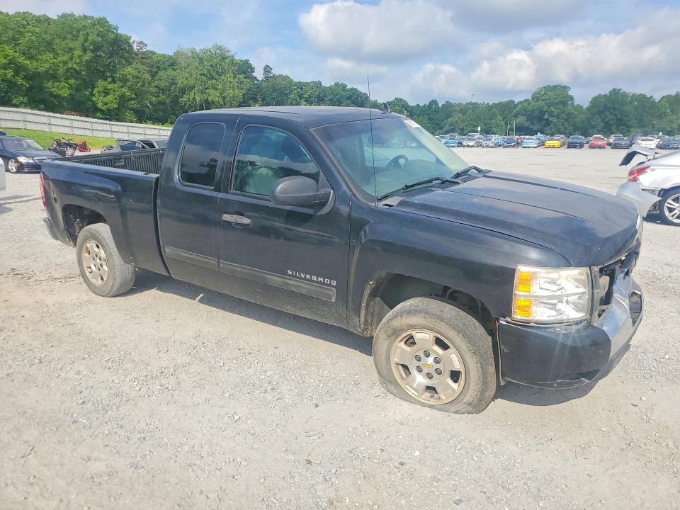 56812616 :رقم المزاد ، 1GCRCSE04BZ192153 vin ، 2011 Chevrolet Silverado مزاد بيع