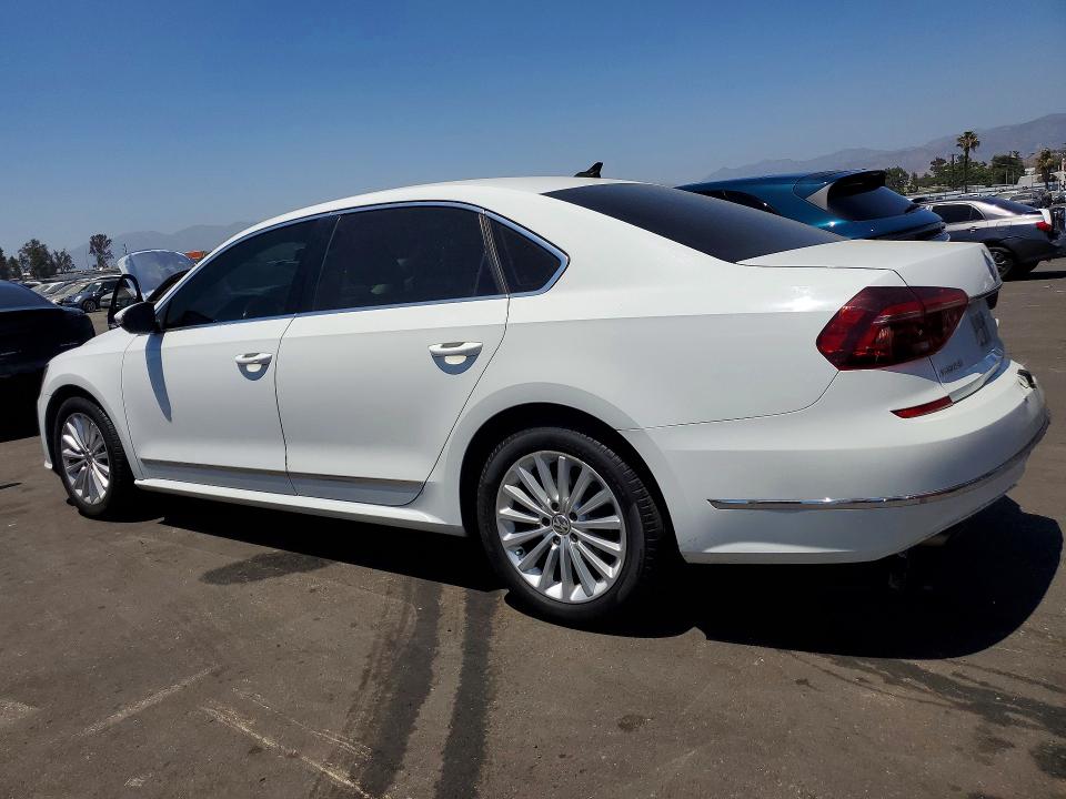 2017 Volkswagen Passat მანქანა იყიდება აუქციონზე, vin: 1VWBT7A31HC037440, აუქციონის ნომერი: 55431546