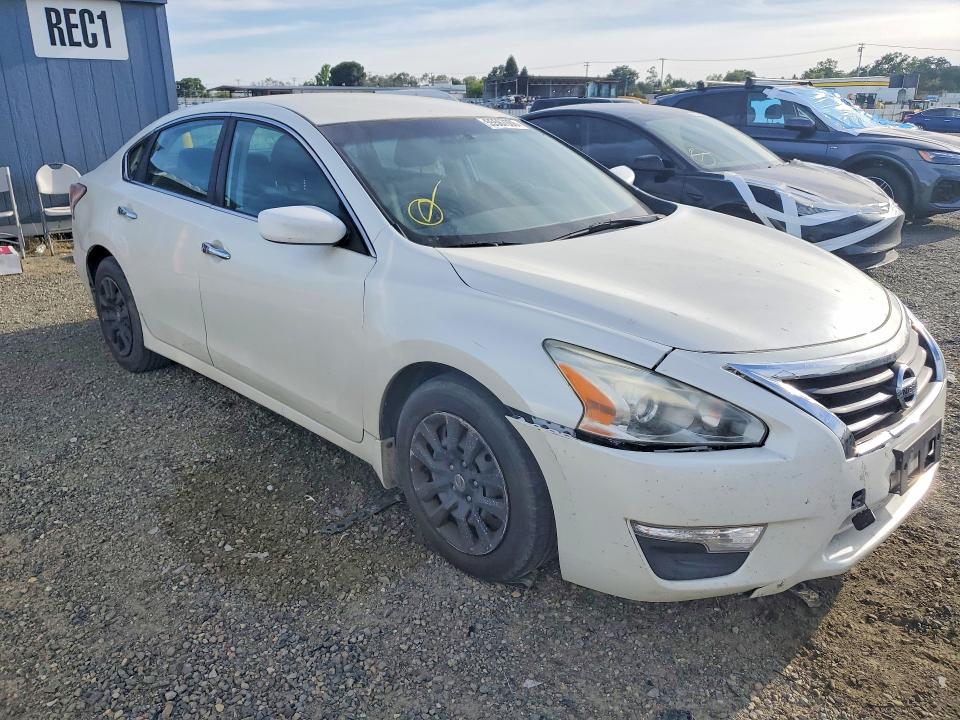 55567006 :رقم المزاد ، 1N4AL3AP6FC135005 vin ، 2015 Nissan Altima مزاد بيع