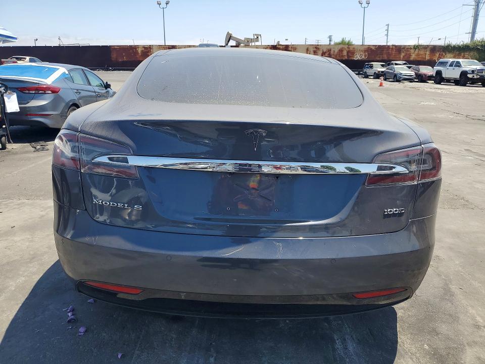 Продажа на аукционе авто 2018 Tesla Model S, vin: 5YJSA1E26JF296411, номер лота: 55539626