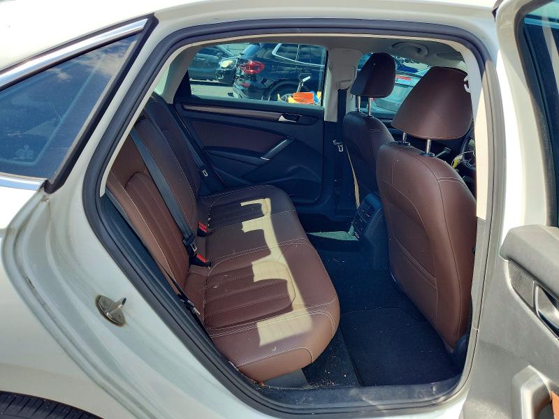 57441966 :رقم المزاد ، 1VWBA7A31NC006612 vin ، 2022 Volkswagen Passat مزاد بيع