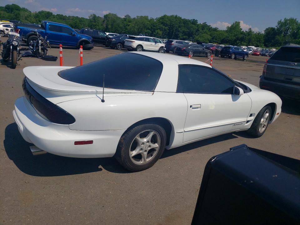 58234276 :رقم المزاد ، 2G2FV22G7W2216098 vin ، 1998 Pontiac Firebird مزاد بيع
