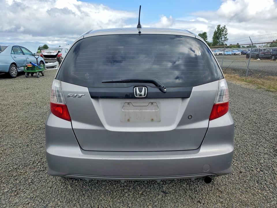 2010 Honda Fit მანქანა იყიდება აუქციონზე, vin: JHMGE8H25AC003379, აუქციონის ნომერი: 56468276