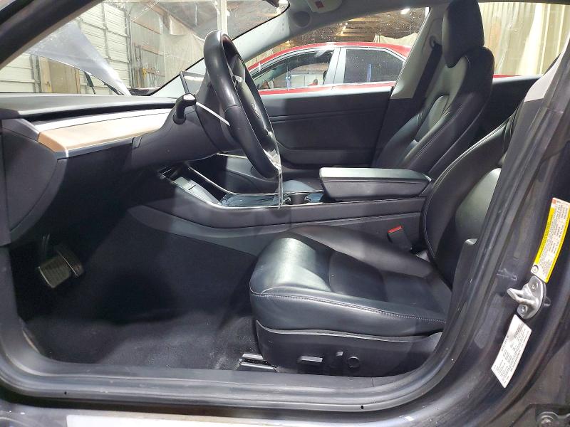 55904806 :رقم المزاد ، 5YJ3E1EB1KF205751 vin ، 2019 Tesla Model 3 مزاد بيع