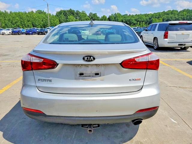 Aukcja sprzedaży 2015 Kia Forte, vin: KNAFX4A8XF5338581, numer aukcji: 58822366