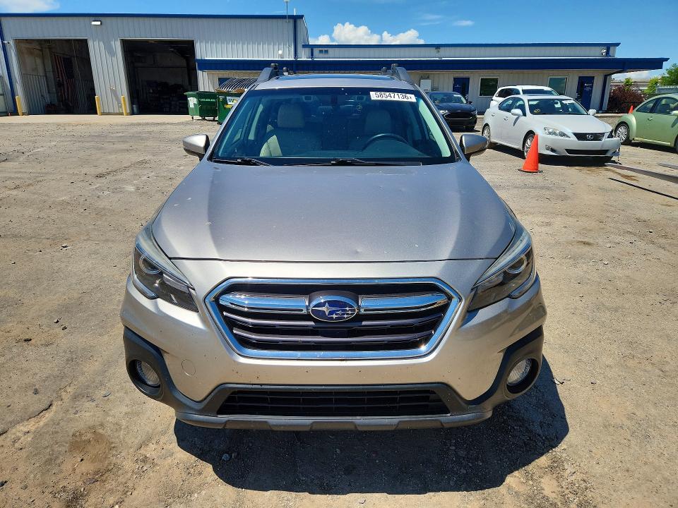 58547136 :رقم المزاد ، 4S4BSANC9J3214007 vin ، 2018 Subaru Outback مزاد بيع