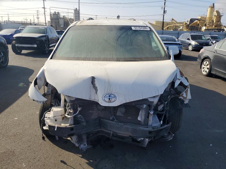 Продаж на аукціоні авто 2013 Toyota Sienna, vin: 5TDKK3DC3DS386599, номер лоту: 55104386
