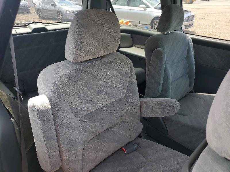 55963576 :رقم المزاد ، 5FNRL18874B151021 vin ، 2004 Honda Odyssey مزاد بيع