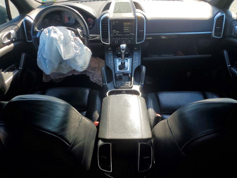 55402306 :رقم المزاد ، WP1AB2A25BLA51066 vin ، 2011 Porsche Cayenne مزاد بيع