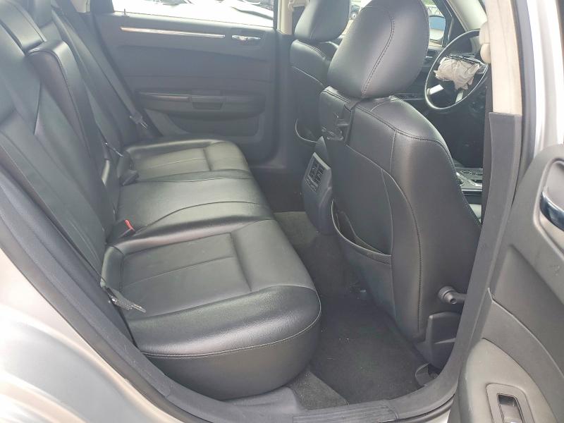 58548296 :رقم المزاد ، 2C3CK5CV5AH133284 vin ، 2010 Chrysler 300 مزاد بيع