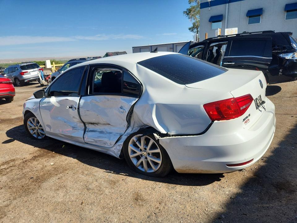 2015 Volkswagen Jetta მანქანა იყიდება აუქციონზე, vin: 3VWD17AJ5FM332775, აუქციონის ნომერი: 56632356