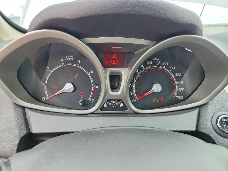 2011 Ford Fiesta მანქანა იყიდება აუქციონზე, vin: 3FADP4FJ0BM108936, აუქციონის ნომერი: 58330946