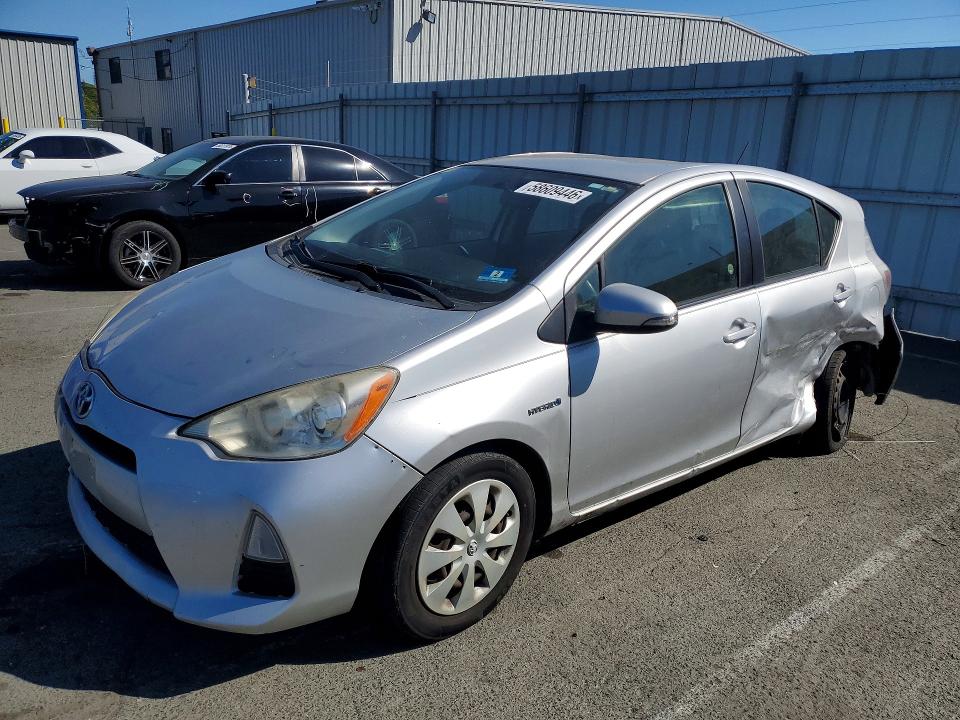 Продажа на аукционе авто 2012 Toyota Prius C, vin: JTDKDTB32C1001400, номер лота: 58609446