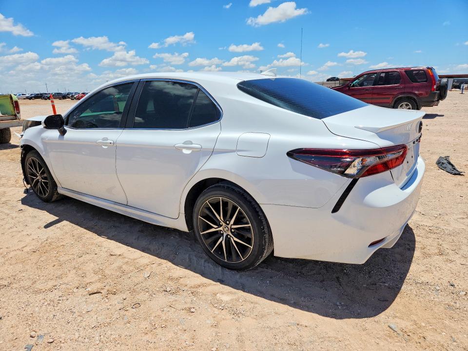 Продажа на аукционе авто 2021 Toyota Camry, vin: 4T1G11AK0MU526219, номер лота: 57235896