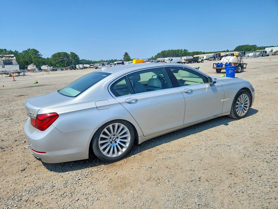 56836606 :رقم المزاد ، WBAYE8C5XDD131703 vin ، 2013 Bmw 750 مزاد بيع