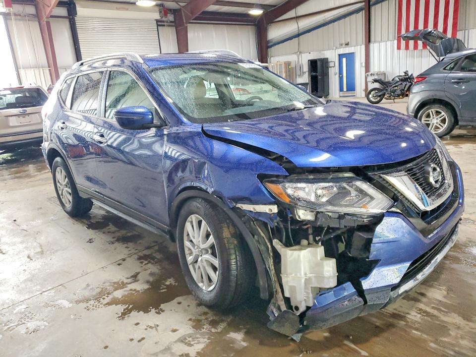 57555606 :رقم المزاد ، 5N1AT2MV3HC811990 vin ، 2017 Nissan Rogue مزاد بيع