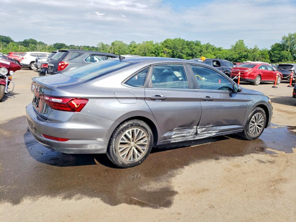 56644116 :رقم المزاد ، 3VWC57BU8MM042200 vin ، 2021 Volkswagen Jetta مزاد بيع