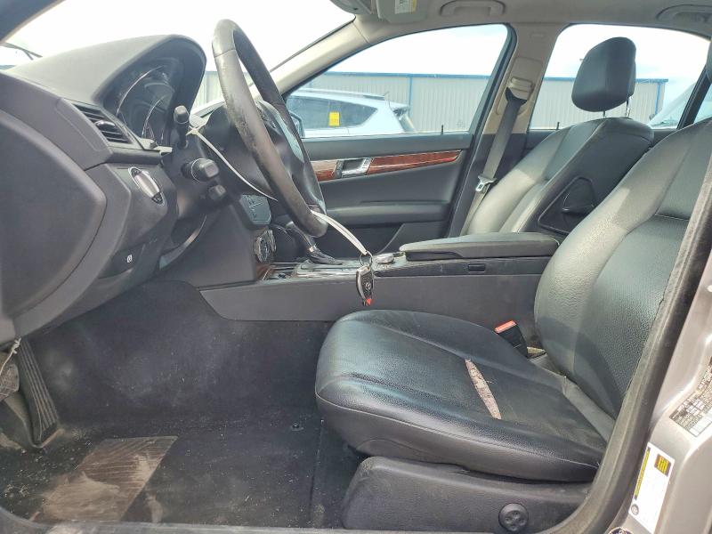 2010 Mercedes-benz C მანქანა იყიდება აუქციონზე, vin: WDDGF8BB6AR092342, აუქციონის ნომერი: 56855536